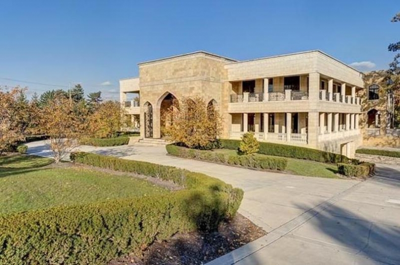 Burr Ridge mansion formerly called Villa Taj and the Palace Royale back